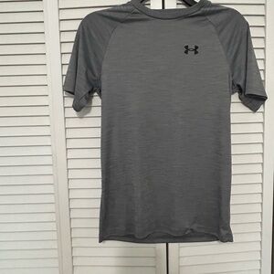 Boys Under Armour Gray Short-Sleeve Performance Tee